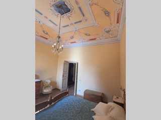 Appartamento in Vendita a Bettona, 160'000&euro;, 250 m², arredato