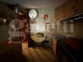 Bilocale in Vendita a Pietrastornina, 38'000&euro;, 40 m²