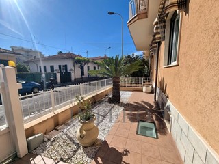 Quadrilocale in Vendita a Bordighera, 598'000&euro;, 130 m²