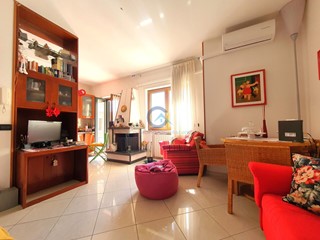 Trilocale in Vendita a Catanzaro, zona Sala, 134'000&euro;, 85 m²