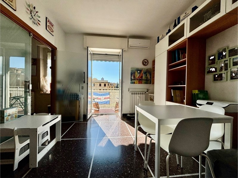 Appartamento in Vendita a Genova, zona Quarto, 218'000&euro;, 77 m²