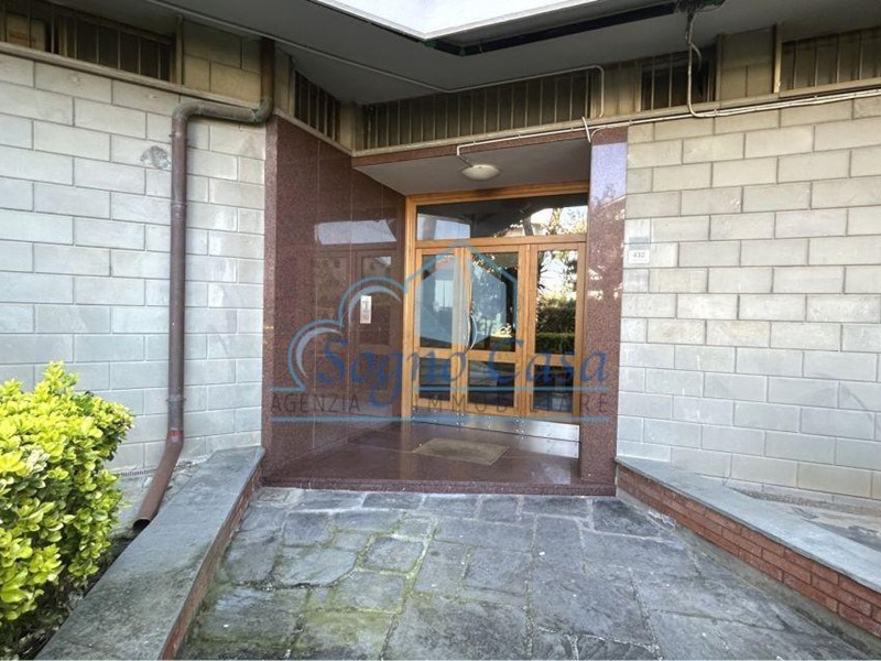 Quadrilocale in Vendita a Massa, zona Marina di Massa, 260'000&euro;, 110 m²