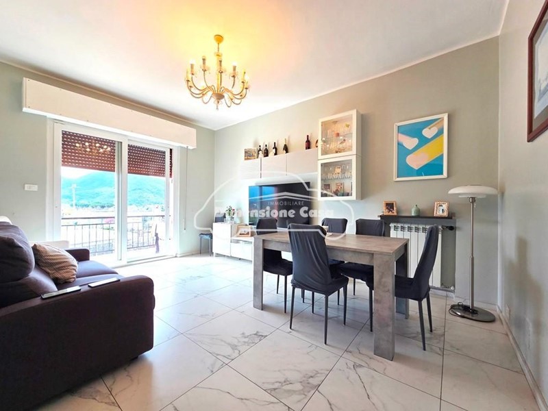 Quadrilocale in Vendita a Lucca, zona Sant'Anna, 230'000&euro;, 85 m², arredato