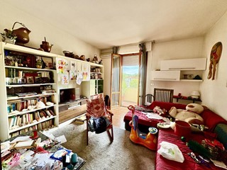 Appartamento in Vendita a Castelfiorentino, 135'000&euro;, 112 m², con Box