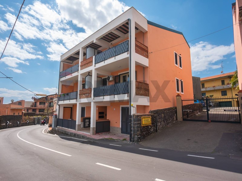 Quadrilocale in Vendita a Aci Castello, 153'000&euro;, 80 m²