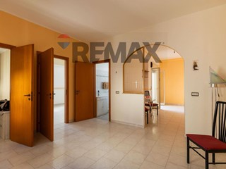 Quadrilocale in Vendita a Caltagirone, 28'000&euro;, 57 m²