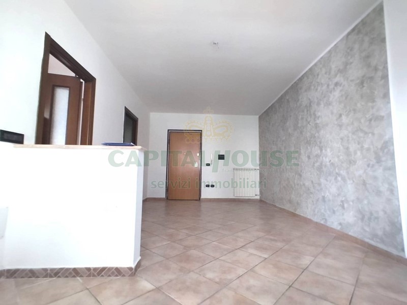 Trilocale in Affitto a San Prisco, 470&euro;, 80 m²