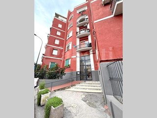 Bilocale in Vendita a Napoli, 120'000&euro;, 50 m²
