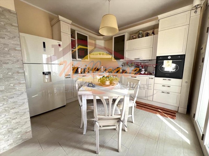 Quadrilocale in Vendita a Siracusa, zona Tisia - Tica - Zecchino, 139'000&euro;, 125 m², con Box