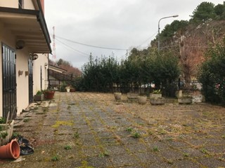 Appartamento in Vendita a Pietrasanta, 990'000&euro;, 1700 m², con Box