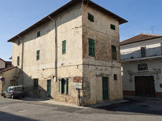 Appartamento in Vendita a Candia Lomellina, 38'175&euro;, 125 m²