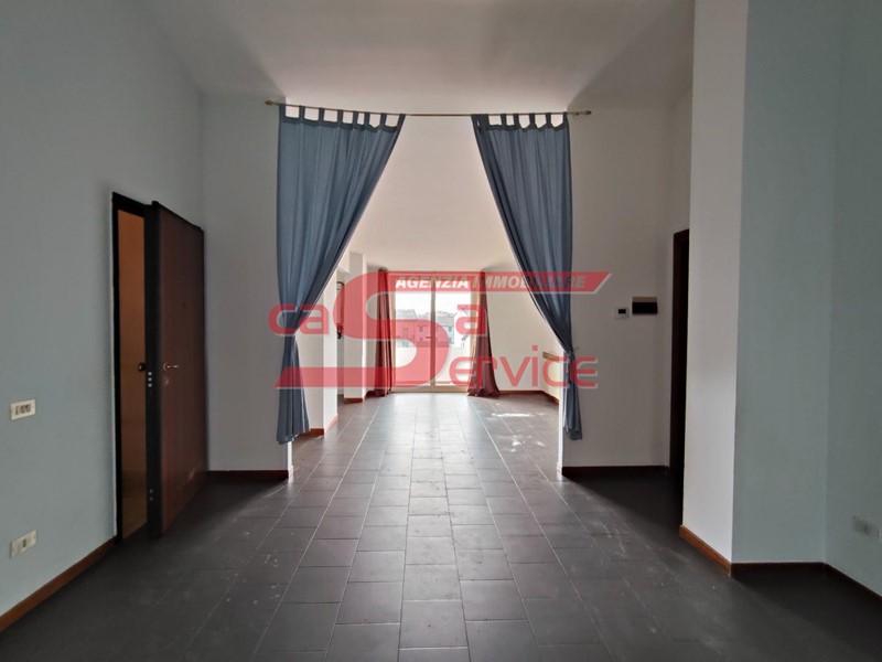 Quadrilocale in Affitto a Montecatini Terme, 850&euro;, 80 m²
