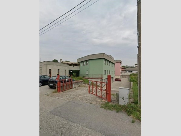 Quadrilocale in Vendita a Turbigo, 89'850&euro;, 107 m², con Box