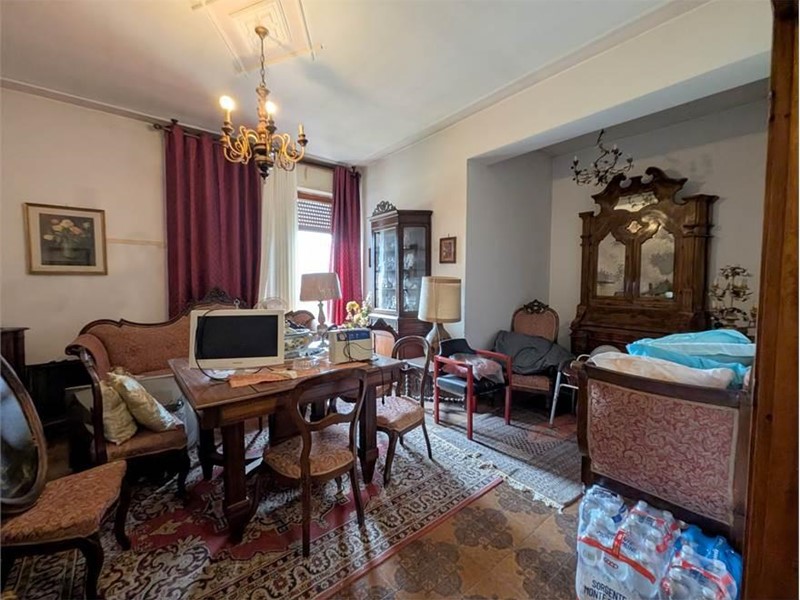 Appartamento in Vendita a Pistoia, 260'000&euro;, 130 m², con Box