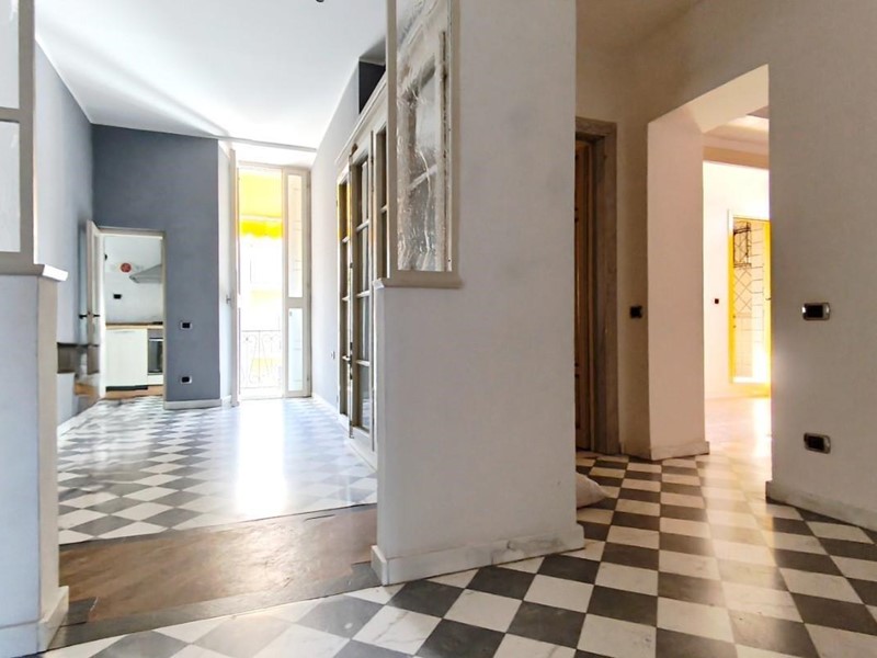 Appartamento in Vendita a Carrara, 205'000&euro;, 110 m²