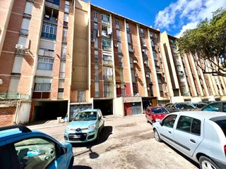 Quadrilocale in Vendita a Palermo, 75'000&euro;, 112 m²