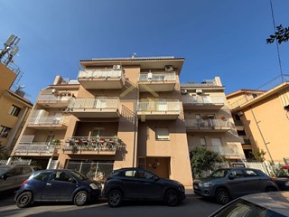 Appartamento in Vendita a Ficarazzi, 189'000&euro;, 157 m²