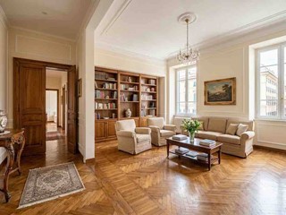 Appartamento in Vendita a Genova, 580'000&euro;, 145 m²