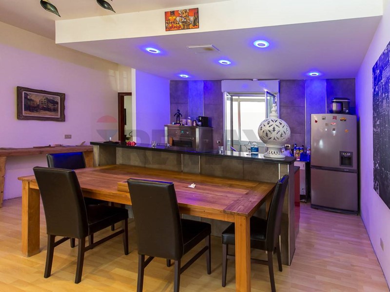 Trilocale in Vendita a Riposto, 95'000&euro;, 117 m²