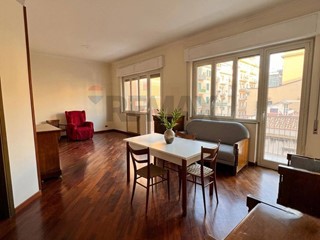 Appartamento in Vendita a Palermo, 249'000&euro;, 140 m²