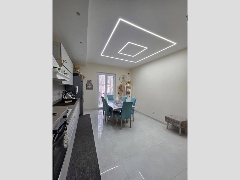 Trilocale in Vendita a Sant'Arpino, 145'000&euro;, 90 m²