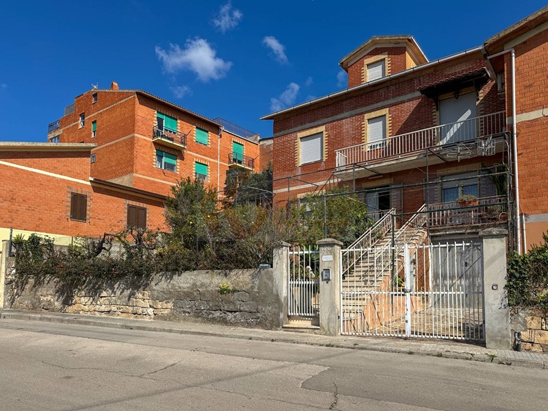 Quadrilocale in Vendita a Sassari, 160'000&euro;, 135 m²