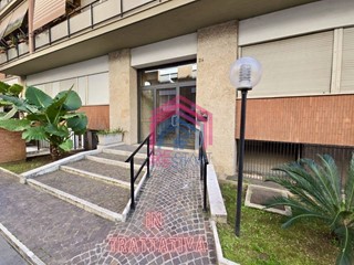 Trilocale in Vendita a Roma, 269'000&euro;, 85 m²