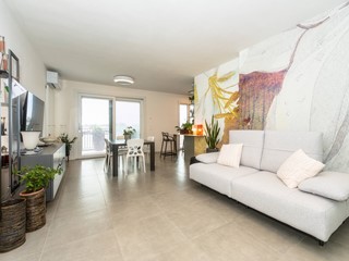 Trilocale in Vendita a Jesolo, 370'000&euro;, 87 m²