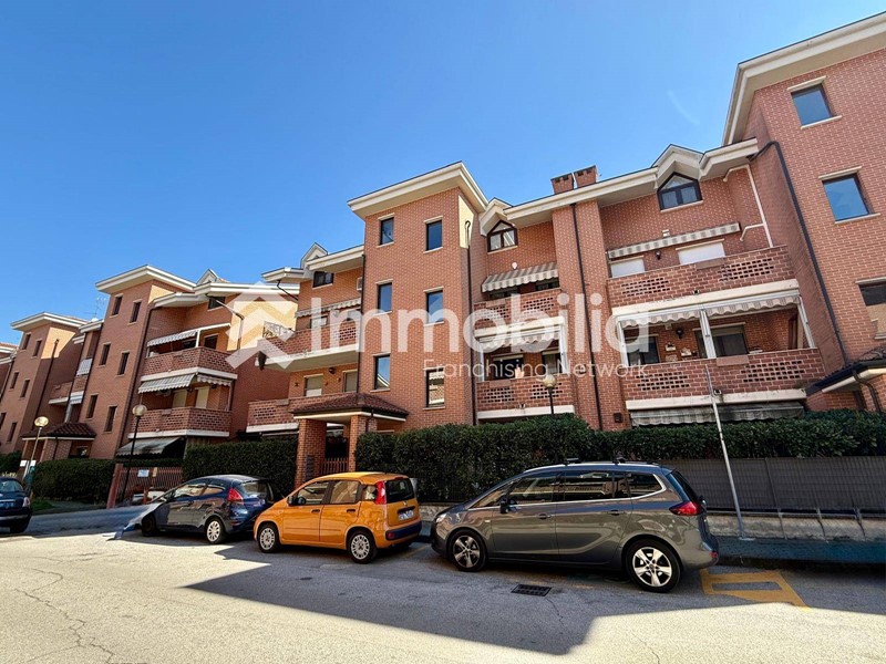 Trilocale in Vendita a Nichelino, 219'000&euro;, 81 m²