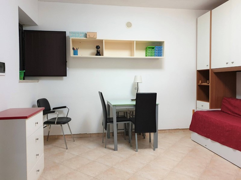 Monolocale in Affitto a Catanzaro, 300&euro;, 30 m²