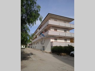 Trilocale in Vendita a Alba Adriatica, 150'000&euro;, 68 m²