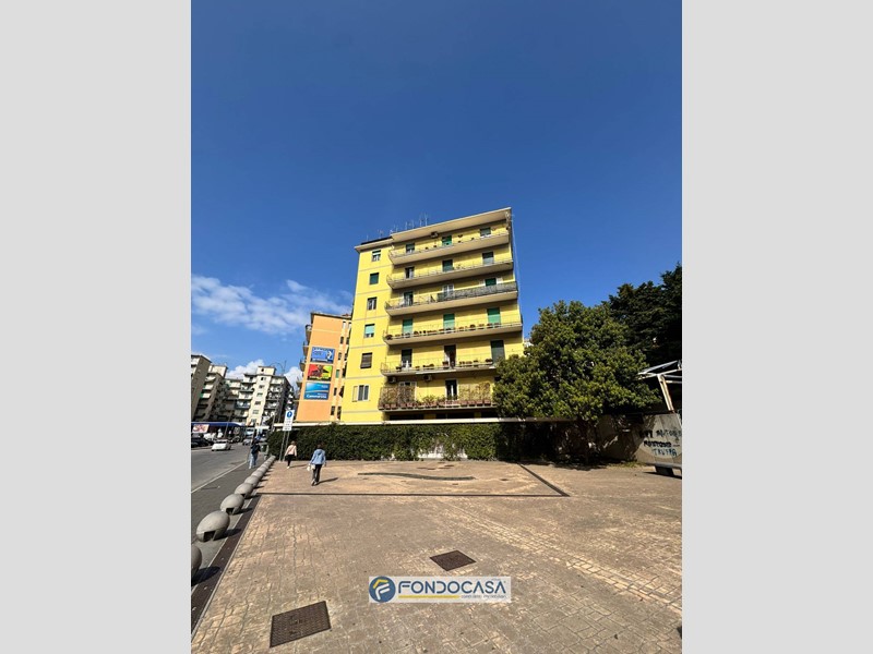 Appartamento in Vendita a Salerno, 500'000&euro;, 150 m²