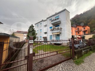 Trilocale in Vendita a Villa Carcina, 135'000&euro;, 95 m², arredato, con Box