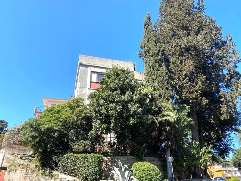 Quadrilocale in Vendita a Roma, 550'000&euro;, 140 m²
