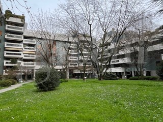 Appartamento in Vendita a Milano, 1'280'000&euro;, 218 m², con Box