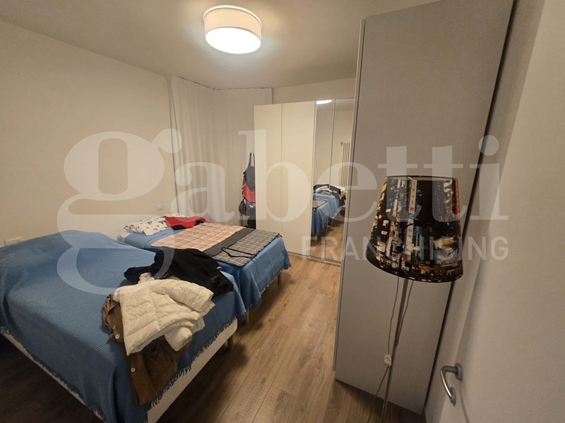 Trilocale in Vendita a Verona, 350'000&euro;, 75 m², arredato