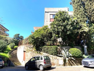 Attico in Vendita a Roma, 550'000&euro;, 140 m²