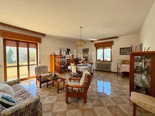 Appartamento in Vendita a Termoli, 219'000&euro;, 179 m², con Box