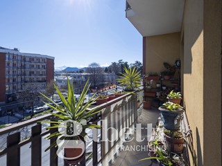 Quadrilocale in Vendita a Rivoli, 165'000&euro;, 102 m², con Box