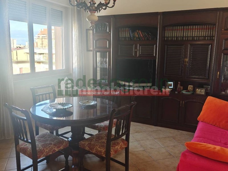 Quadrilocale in Vendita a Livorno, zona Accademia, 254'000&euro;, 90 m²