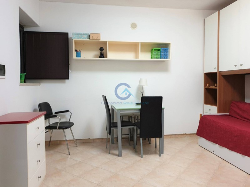 Monolocale in Affitto a Catanzaro, zona Lido Corso, 300&euro;, 30 m², arredato