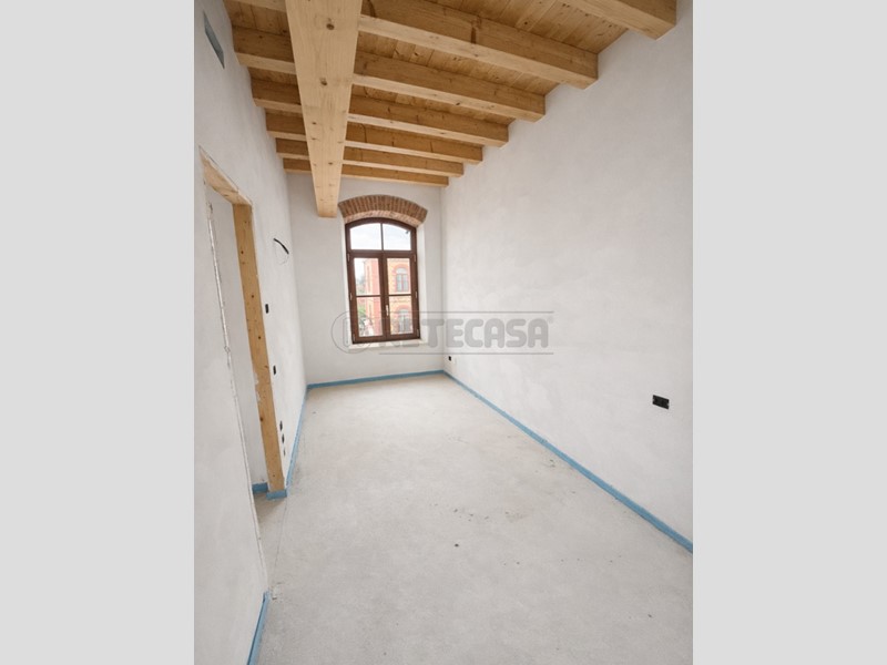Appartamento in Vendita a Schio, 235'000&euro;, 149 m²