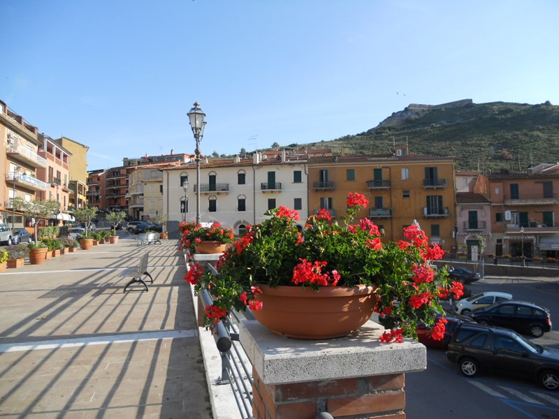 Trilocale in Vendita a Monte Argentario, zona porto ercole, 210'000&euro;, 60 m², arredato