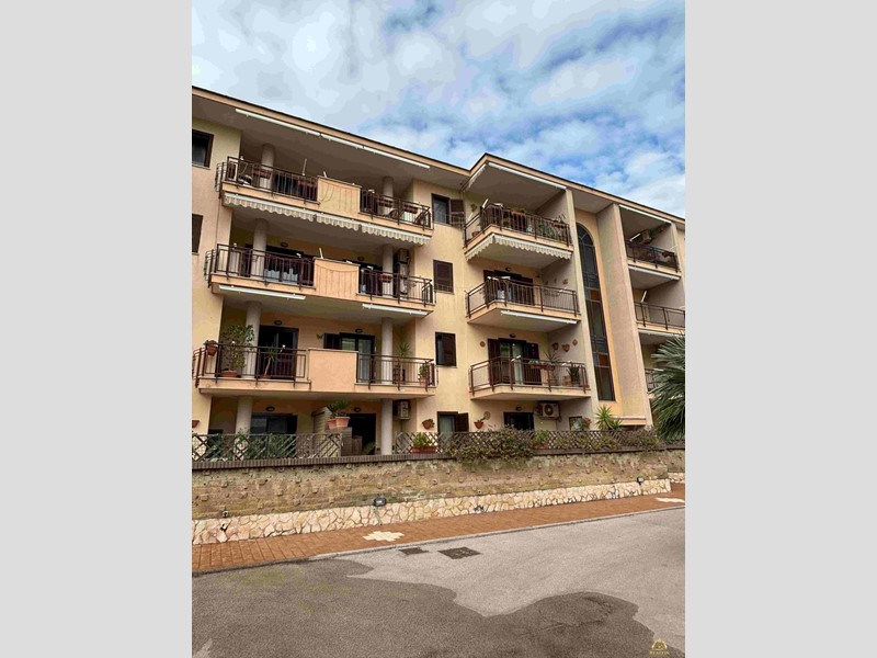 Appartamento in Vendita a Mugnano di Napoli, 142'500&euro;, 150 m²