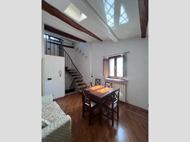 Quadrilocale in Affitto a Siena, 800&euro;, 60 m², arredato