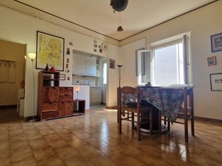Trilocale in Vendita a Pontedera, zona La Rotta, 85'000&euro;, 65 m², arredato