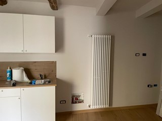 Bilocale in Vendita a Massa, zona Ortola, 90'000&euro;, 30 m², arredato