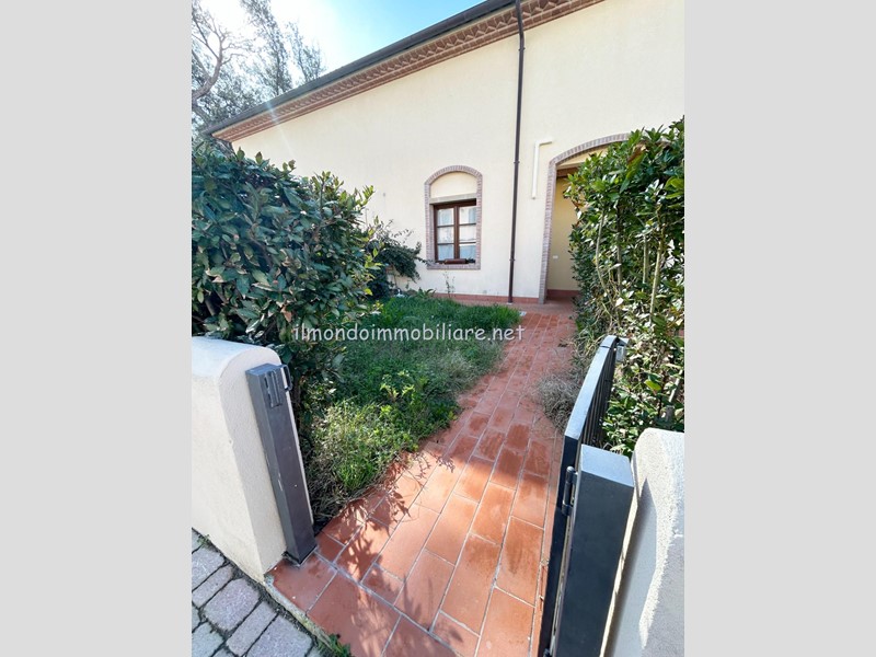 Trilocale in Vendita a Rosignano Marittimo, zona Vada, 230'000&euro;, 75 m², arredato