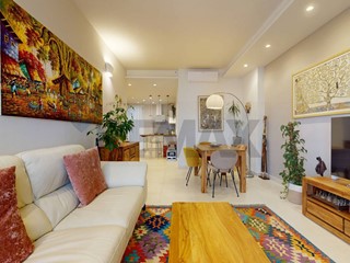 Trilocale in Vendita a Viareggio, 435'000&euro;, 105 m²