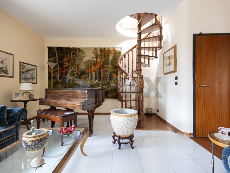 Appartamento in Vendita a Catania, 179'000&euro;, 140 m²